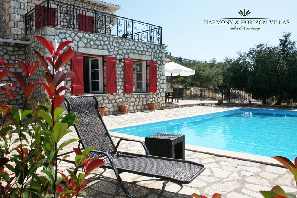 Harmony And Horizon Villas Athanion Bagian luar foto